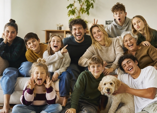 Vill du vara med i Bonusfamiljen? Nu söker produktionen statister i alla åldrar - 20260705_bonusfamiljen